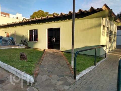 Image 12 - 230383